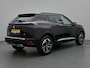 Peugeot 2008 SUV GT 130 pk Automaat | Navigatie | Achteruitrijcamera | Parkeersensoren Voor en Achter | Verwarmde Sportstoelen | LED Koplampen | Keyless Start | Dodehoek Detectie | Climate Control | Cruise Control | 17" Lichtmetalen Velgen | Apple Carplay/Android Auto |