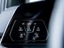 Volkswagen Golf 1.5 eTSI R-Line Business | 3x R-Line | IQ Light | Stoelverwarming | R Interieur | Privacy Glas | Camera | Stuurwiel Verwarmd | Climate Control | Adaptieve Cruise Control | Virtual Cockpit | Metallic Lak |