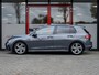 Volkswagen Golf 1.5 eTSI R-Line Business | 3x R-Line | IQ Light | Stoelverwarming | R Interieur | Privacy Glas | Camera | Stuurwiel Verwarmd | Climate Control | Adaptieve Cruise Control | Virtual Cockpit | Metallic Lak |