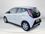 Toyota Aygo 1.0 VVT-i x-play | Achteruitrijcamera | Airco | Fietsendragerbeugel |