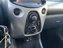 Toyota Aygo 1.0 VVT-i x-play | Achteruitrijcamera | Airco | Fietsendragerbeugel |