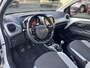 Toyota Aygo 1.0 VVT-i x-play | Achteruitrijcamera | Airco | Fietsendragerbeugel |