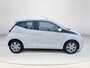 Toyota Aygo 1.0 VVT-i x-play | Achteruitrijcamera | Airco | Fietsendragerbeugel |