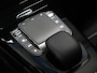 Mercedes-Benz A-klasse 200 Luxury Line [SFEERVERLICHTING, CAMERA, PDC V+A, CRUISE CONTROL, BLUETOOTH TELEFOON, STOELVERWARMING, TREKHAAK, NAVIGATIE]