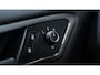 Volkswagen Golf 2.0 TDI Highline Navi 18Inch Durban Comfortpakket Winterpakket Massagestoel Half leder PDC v+a Xenon Trekhaak Clima Stoelverwarming private-glas