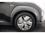 Hyundai Kona Electric EV Premium 64 kWh 3-Fase SOH 95.9%| Head-Up Display | Camera | Carplay&Android | Leer