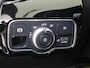 Mercedes-Benz A-klasse 180 Business Solution AMG Panoramadak / Nightpakket / Sfeerverlichting / Parkeercamera / Stoelverwarming /