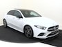 Mercedes-Benz A-klasse 180 Business Solution AMG Panoramadak / Nightpakket / Sfeerverlichting / Parkeercamera / Stoelverwarming /