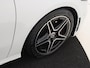 Mercedes-Benz A-klasse 180 Business Solution AMG Panoramadak / Nightpakket / Sfeerverlichting / Parkeercamera / Stoelverwarming /