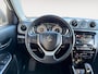 Suzuki Vitara 1.5 Hybrid Style AllGrip | Stoel verwarming | Navigatie | Camera | Parkeersensoren voor en achter | Dodehoek detectie | Keyless met startknop |