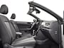Volkswagen T-Roc Cabrio Style 1.0 115 pk Cabriolet 6 versn. Hand · Black style pakket · Comfort pakket · Multimedia pakket · Prijs is incl Inruilbonus . MEGA SALE