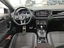 Volkswagen T-Roc 1.5 TSI Sport / AUTOMAAT/ PANO/ BLACK STYLE/ BEATS AUDIO/ CAMERA/ PARK. SENSOREN/ STOELVERWARM./ LED/ DIGITAL DASHBOARD/ ELEK. ACHTERKLEP/ NAVI/ CLIMA/ 19" LMV