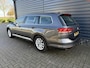 Volkswagen Passat Variant 1.6 TDI PDC V+A verw.stoelen Navi