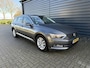 Volkswagen Passat Variant 1.6 TDI PDC V+A verw.stoelen Navi
