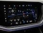 Volkswagen Touareg 3.0 TSi 462 pk tiptronic eHybrid 4MOTION R | Panoramadak | Servosluiting portieren | Leder 'Vienna' | Head-Up Display | Geheugenstoelen | Rondomzicht camera