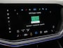 Volkswagen Touareg 3.0 TSi 462 pk tiptronic eHybrid 4MOTION R | Panoramadak | Servosluiting portieren | Leder 'Vienna' | Head-Up Display | Geheugenstoelen | Rondomzicht camera