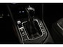Volkswagen Tiguan R-Line Business+ 1.5 TSI 150pk DSG Automaat Panoramadak, Black Style, Adaptive cruise control, Achteruitrijcamera, Elektrische achterklep, LED matrix koplampen