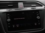 Volkswagen Tiguan Allspace 1.5 TSI DSG Comfortline 7p. | Climate Control | Camera | Parkeer sensoren | Trekhaak | Electrisch bedienbare achterklep | Stoelverwarming