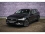 Volvo V60 2.0 T6 Plug-in hybrid AWD Plus Bright | Adaptieve Cruise Control | Trekhaak | Harman & Kardon | Stoel + stuurverwarming |