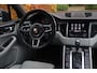 Porsche Macan 3.0 D S Aut. | Stoelventilatie | Lederen Dashboard | Dealeronderhouden | Trekhaak | Sportstoelen | 155DKM | NAP |