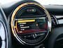 MINI John Cooper Works Mini 2.0 Chili 232 Pk Automaat DAB / Navigatie / 18 inch / Camera / Winterpakket