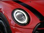 MINI John Cooper Works Mini 2.0 Chili 232 Pk Automaat DAB / Navigatie / 18 inch / Camera / Winterpakket