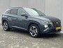Hyundai Tucson 1.6 T-GDI PHEV Premium 4WD / Vaste Trekhaak 13-polig (Trekgewicht 1.350kg) / Stuur- en Stoelverwarming / Stoelverkoeling / Adaptieve Cruise Control / 360° Camera / Climate Control / Navigatie full map / Apple Carplay & Android Auto / Elektrisch Verstelbare Voorstoelen met geheugenset Bestuurdersstoel / Keyless Entry & Start / Elektrische Achterklep