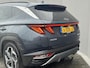 Hyundai Tucson 1.6 T-GDI PHEV Premium 4WD / Vaste Trekhaak 13-polig (Trekgewicht 1.350kg) / Stuur- en Stoelverwarming / Stoelverkoeling / Adaptieve Cruise Control / 360° Camera / Climate Control / Navigatie full map / Apple Carplay & Android Auto / Elektrisch Verstelbare Voorstoelen met geheugenset Bestuurdersstoel / Keyless Entry & Start / Elektrische Achterklep