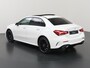 Mercedes-Benz A-klasse 250 e AMG Line | Panoramadak | Rij assistentiepakket | Night pakket | 19" lichtmetalen velgen |