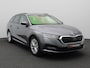 Skoda Octavia Combi 1.4 TSI iV PHEV Business Edition 204PK DSG SOH 92%, Matrix LED-Verlichting, Achteruitrijcamera, Navi via Apple Carplay/Android Auto, Stoel-Stuurverwarming, Voorruitverwarming, Cruise Controle, 17" LM Velgen