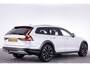 Volvo V90 Cross Country B5 AWD Pro | PANORAMADAK | LEDER | Trekhaak | harman/kardon