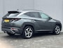Hyundai Tucson 1.6 T-GDI PHEV Premium 4WD / Vaste Trekhaak 13-polig (Trekgewicht 1.350kg) / Stuur- en Stoelverwarming / Stoelverkoeling / Adaptieve Cruise Control / 360° Camera / Climate Control / Navigatie full map / Apple Carplay & Android Auto / Elektrisch Verstelbare Voorstoelen met geheugenset Bestuurdersstoel / Keyless Entry & Start / Elektrische Achterklep