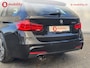 BMW 3-Serie Touring 320i High Executive M-Sport Apple CarPlay | Panoramadak | Head-Up Display | Achteruitrijcamera