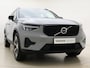 Volvo XC40 B4 211pk Plus Dark / Harman&Kardon / Elektr. Stoelen / 19'' + All Season / Elektr. Trekhaak / Noodreservewiel / Keyless / BLIS / ACC / Verw. Voorruit /