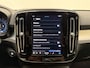 Volvo XC40 B4 211pk Plus Dark / Harman&Kardon / Elektr. Stoelen / 19'' + All Season / Elektr. Trekhaak / Noodreservewiel / Keyless / BLIS / ACC / Verw. Voorruit /