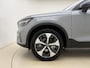 Volvo XC40 B4 211pk Plus Dark / Harman&Kardon / Elektr. Stoelen / 19'' + All Season / Elektr. Trekhaak / Noodreservewiel / Keyless / BLIS / ACC / Verw. Voorruit /