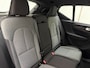 Volvo XC40 B4 211pk Plus Dark / Harman&Kardon / Elektr. Stoelen / 19'' + All Season / Elektr. Trekhaak / Noodreservewiel / Keyless / BLIS / ACC / Verw. Voorruit /