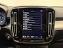 Volvo XC40 B4 211pk Plus Dark / Harman&Kardon / Elektr. Stoelen / 19'' + All Season / Elektr. Trekhaak / Noodreservewiel / Keyless / BLIS / ACC / Verw. Voorruit /
