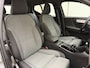 Volvo XC40 B4 211pk Plus Dark / Harman&Kardon / Elektr. Stoelen / 19'' + All Season / Elektr. Trekhaak / Noodreservewiel / Keyless / BLIS / ACC / Verw. Voorruit /