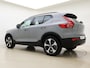 Volvo XC40 B4 211pk Plus Dark / Harman&Kardon / Elektr. Stoelen / 19'' + All Season / Elektr. Trekhaak / Noodreservewiel / Keyless / BLIS / ACC / Verw. Voorruit /