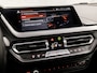 BMW 2-serie Gran Coupé 218i Sport Automaat (APPLE CARPLAY, M STUUR, GROOT NAVI, LEDER, GETINT GLAS, SFEERVERLICHTING, SPORTSTOELEN, DAB+, CRUISE, LED KOPLAMPEN, NIEUWSTAAT)
