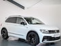 Volkswagen Tiguan 1.5 TSI ACT R-line, Blackstyle, Panoramadak, LED, Camera, Apple Carplay/Android Auto