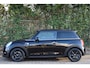MINI John Cooper Works Mini 1.5 Business JCW interieur | NL-Auto | Trekhaak | LM-Velgen mry Allweather | Navi | Cruise Control | Airco | Elekt.r+s