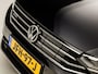 Volkswagen Passat Variant 1.4 TSI PHEV GTE 218Pk Automaat (VIRTUAL COCKPIT, GROOT NAVI, TREKHAAK, STOELVERWARMING, CAMERA, KEYLESS, SPORTSTOELEN, GETINT GLAS, ELEK ACHTERKLEP, NIEUWSTAAT)