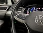 Volkswagen Passat Variant 1.4 TSI PHEV GTE 218Pk Automaat (VIRTUAL COCKPIT, GROOT NAVI, TREKHAAK, STOELVERWARMING, CAMERA, KEYLESS, SPORTSTOELEN, GETINT GLAS, ELEK ACHTERKLEP, NIEUWSTAAT)