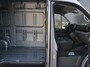 Volkswagen Crafter Bedrijfswagens 35 Trendline 2.0 TDI 140pk L3H3 · Tussenschot · Trekhaak · Alarm · P-Sensoren · Cruise Control · Camera · Apple/Android Car Play · Garantie t/m 22-12-2028 of 120.000km