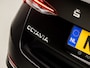 Skoda Octavia Combi 1.5 TSI Sportline 150Pk Automaat (VIRTUAL COCKPIT, APPLE CARPLAY, GROOT NAVI, GETINT GLAS, CAMERA, SPORTSTOELEN, STOELVERWARMING, ADAPTIVE CRUISE, ELEK ACHTERKLEP, TREKHAAK, KEYLESS, NIEUWSTAAT)