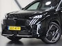 Peugeot E-3008 GT Avantage 210PK 73 kWh | 1ste eigenaar | AUTOMAAT | AppleCarPlay/AndroidAuto | Adaptive Cruise Control | Stoel/Stuurverwarming | Trekhaak | Camera | Alcantara/Leer | Sfeerverlichting | Virt.Cockpit | Keyless | Isofix | Privacy Glass | Parkeersensoren | Electrische achterklep |