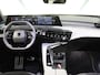 Peugeot E-3008 GT Avantage 210PK 73 kWh | 1ste eigenaar | AUTOMAAT | AppleCarPlay/AndroidAuto | Adaptive Cruise Control | Stoel/Stuurverwarming | Trekhaak | Camera | Alcantara/Leer | Sfeerverlichting | Virt.Cockpit | Keyless | Isofix | Privacy Glass | Parkeersensoren | Electrische achterklep |