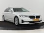BMW 5-Serie 530e xDrive High Executive | Head-Up | Leder | Adaptive cruise | Stoelverwarming | 360 Camera | Harman/Kardon | Carplay | Live Cockpit | Laserlicht | Navigatie | Parkeerhulp | PHEV | Plug In